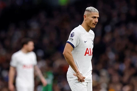 البرازيلي الخامس.. ريتشارليسون يخوض 250 مباراة في الدوري الإنجليزي